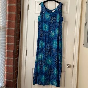 NWT Worthington Petite Long Blue and white Dress with Side Slits